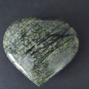 Large Green Serpentine Polished Heart